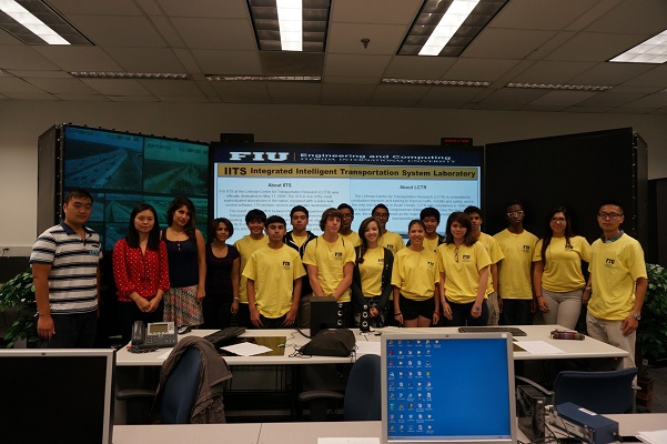 <span style="font-size:10px">&nbsp;Students at the IITS Lab at FIU&nbsp;</span>